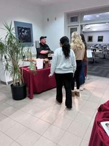 Student evaluation of Food Service. Metz Culinary